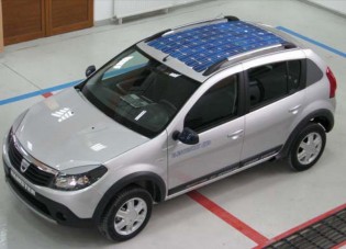 Jön az olcsó  hibrid Dacia?