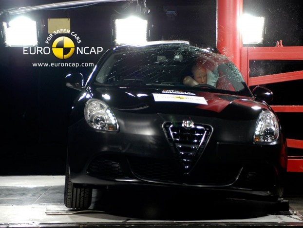 Majdnem tökéletes felnőttvédelem Alfában 5