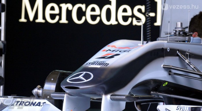 Nem irigykedik a Mercedes-főnök