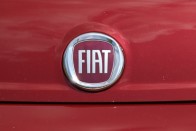 Hatalmas FIAT jelvény