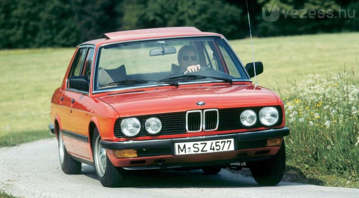 Az E28-ból még nem volt Touring