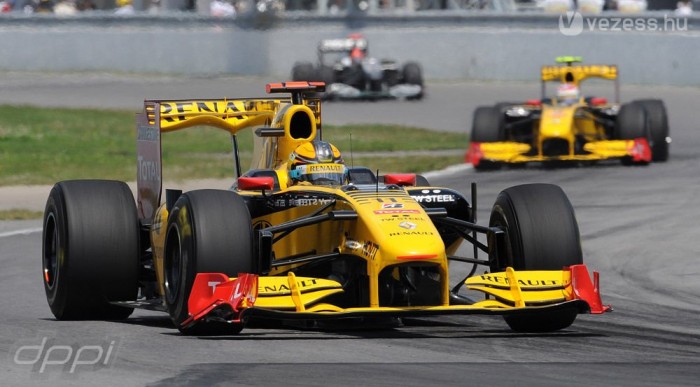 Kubica mindenkit elkapna Valenciában