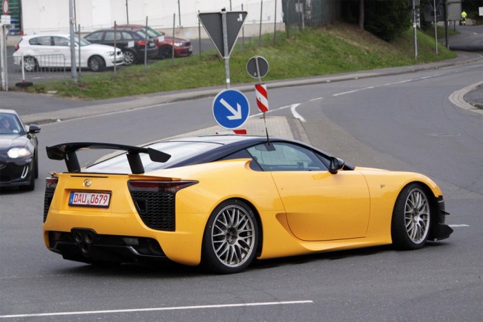 Balesetben meghalt a Toyota tesztpilótája – videó 3 | Vezess Közúton történt a baleset