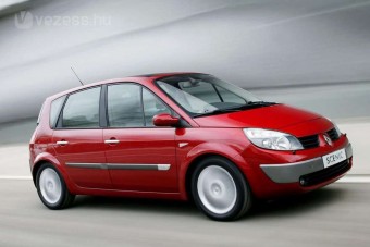 Magától fékezhet sok ezer Renault