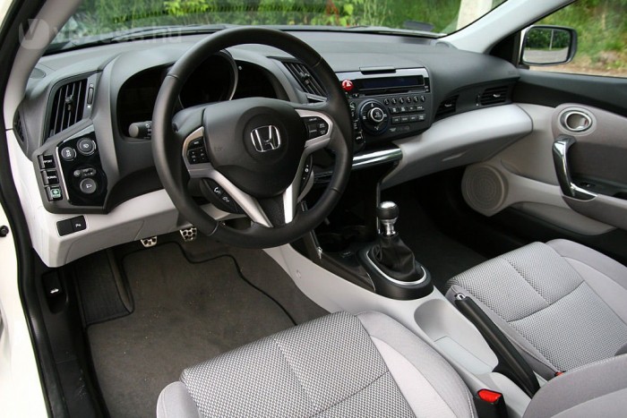 Kellemes utastér, remek anyagokkal berendezve