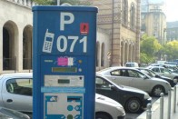 Zsaroló parkolóőrök rendőrkézen 29