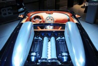Béreljen ön is Bugatti Veyron-t! 19