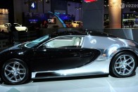 Béreljen ön is Bugatti Veyron-t! 26