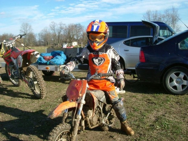 A 14 év alatti gyerek inkább a versenypályán kamatoztassa képességeit!