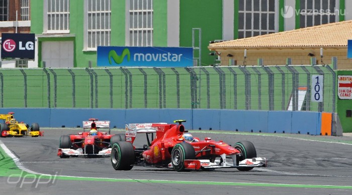 Bővült a Ferrari-kórus 45 Bővült a Ferrari-kórus 45
