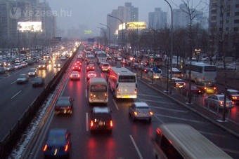 Peking maga a pokol az autósoknak