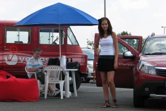 Vezess lájv a budaörsi Auchannál