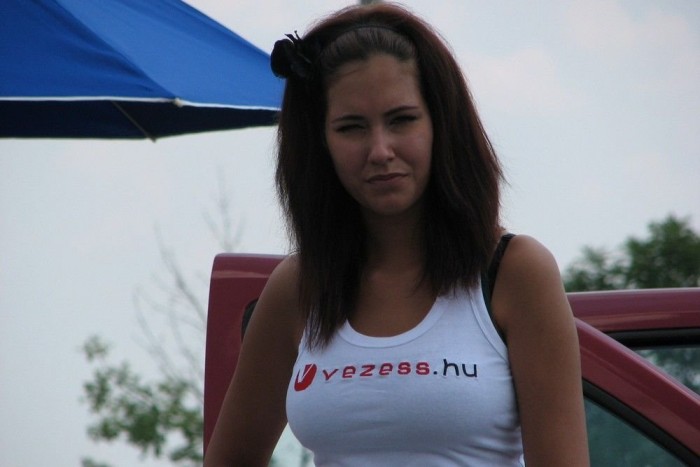 Vezess lájv a budaörsi Auchannál 9 | Vezess Zsófi nagy áldás, jelentősen javítja munkamorálunkat