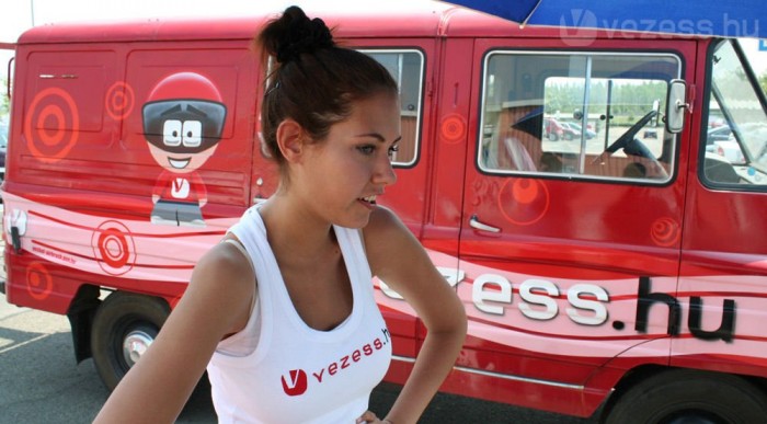 Már elfelejtettük mi a pontos megnevezése ennek a póznak, de nem is ez a lényeg