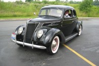 Ford 5 Window Coupe 1937