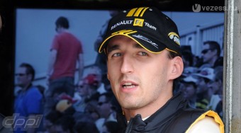Kubica napokon belül aláír?