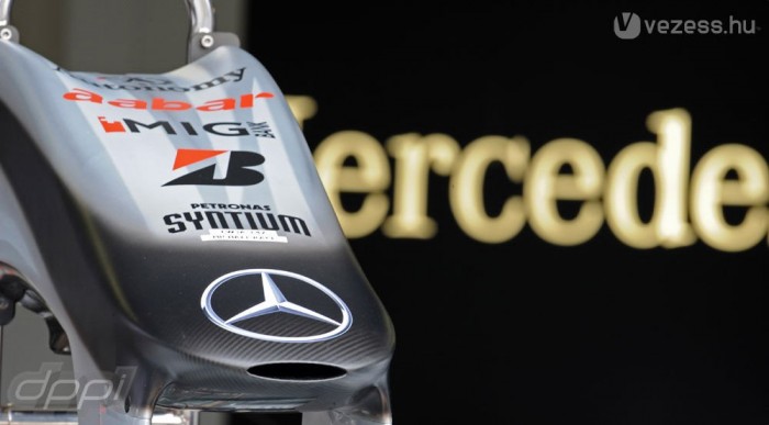 Fejmosást kaptak Schumacherék?