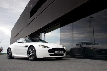 Versenyre született Aston Martin