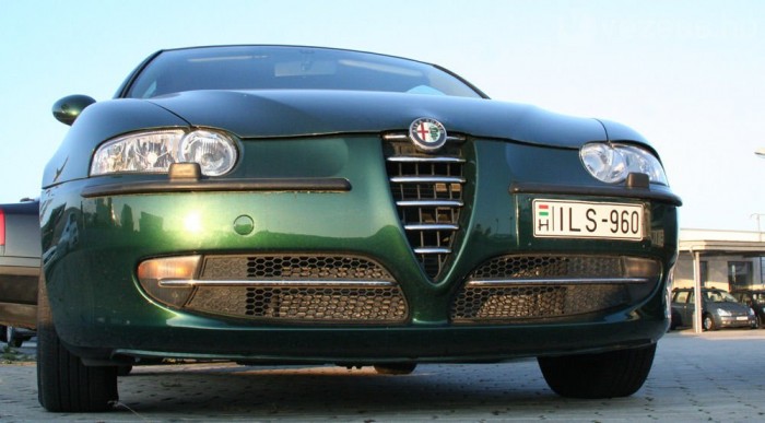 Sérülékeny a 147 gyönyörű és mélyre lógó orra