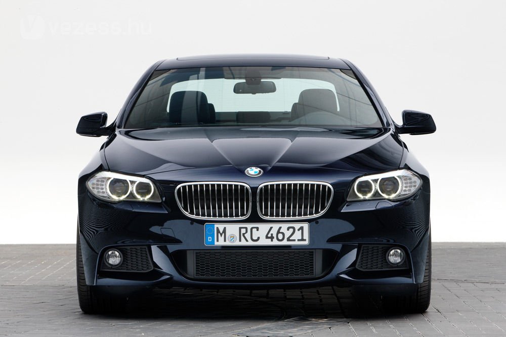 Újdonságdömping a BMW-től 7 Az M-es csomagban sportfutómű is szerepel