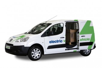 Villanyteherautó a Peugeot-tól