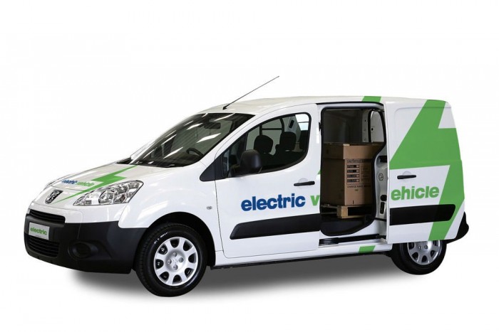 Villanyteherautó a Peugeot-tól