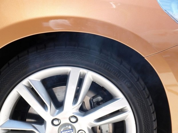 A Volvo S60 Magyarországon 7 Ezeket a fékeket az utcára tervezték, de amíg fel nem adták, Norbi elégedett volt a teljesítményükkel