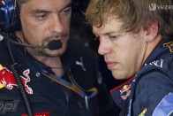 F1: Vettel az élen Silverstone-ban 21