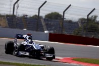 F1: Webber kiborult 66