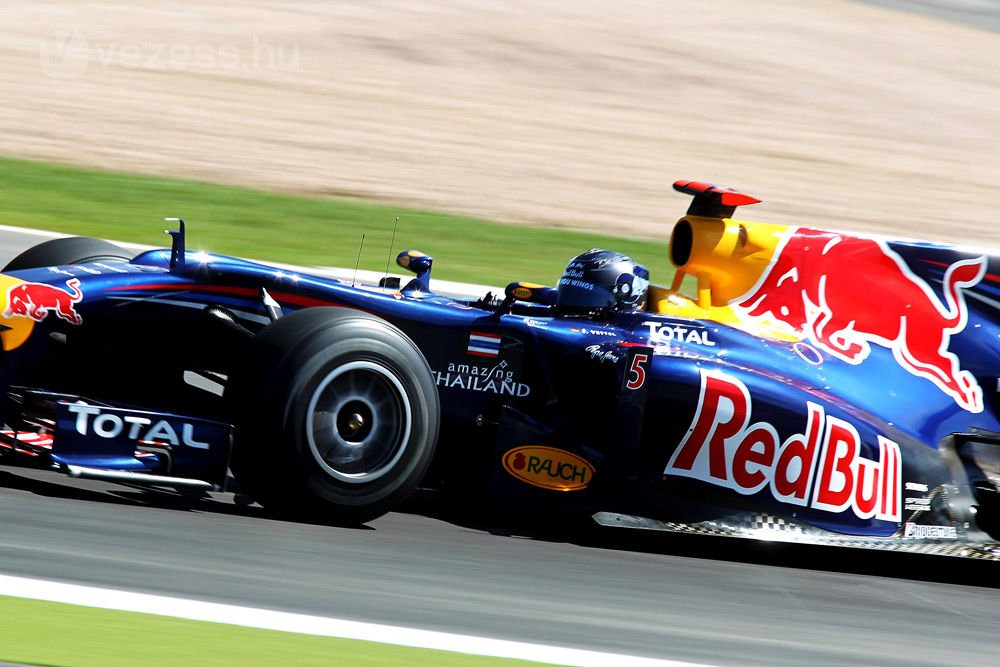 F1: A Red Bull megalázta a mezőnyt 27