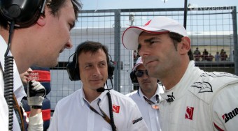 A veterán erőből verte Schumachert