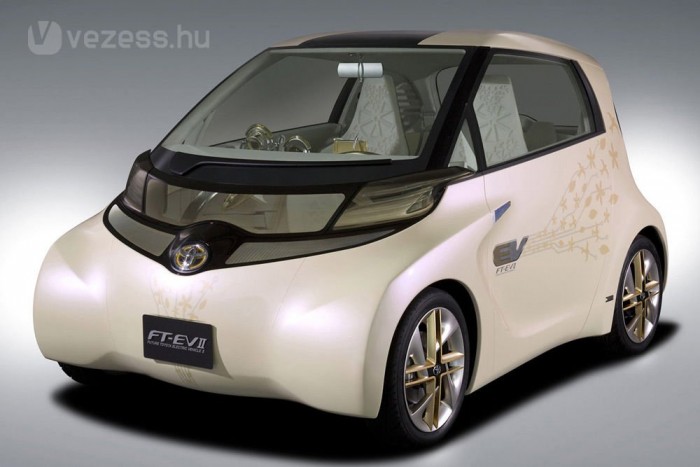 Három takarékos modellt tervez a Toyota 5 | Vezess Az iQ alapjaira épülhet villanyautó