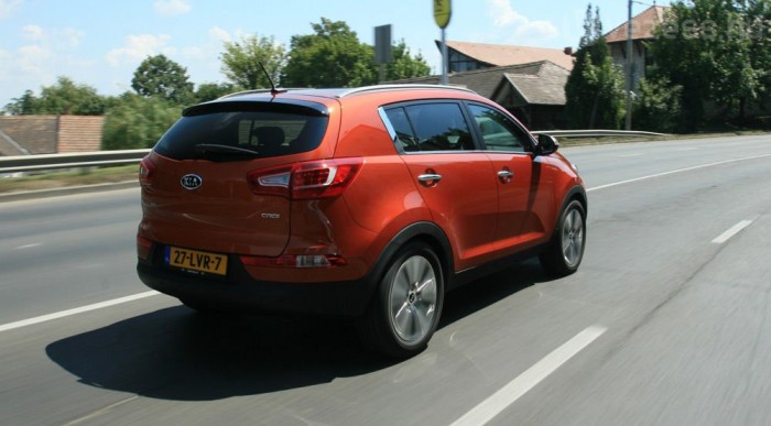 750 000 forint az összkerékhajtás felára, amely a kétliteres motorokhoz rendelhető