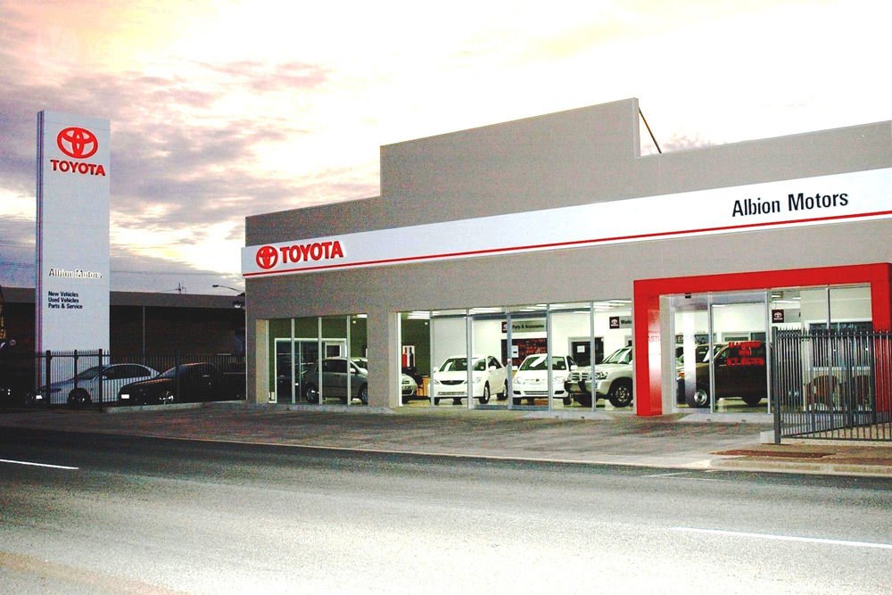 Pénzzel mentett hírnevet a Toyota 4 Sok akcióval csalogatták be a vevőket