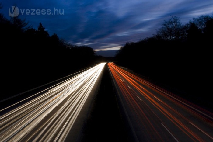 Áramforrássá válhatnak az autópályák 4 | Vezess 300 háztartás energiája kilométerenként
