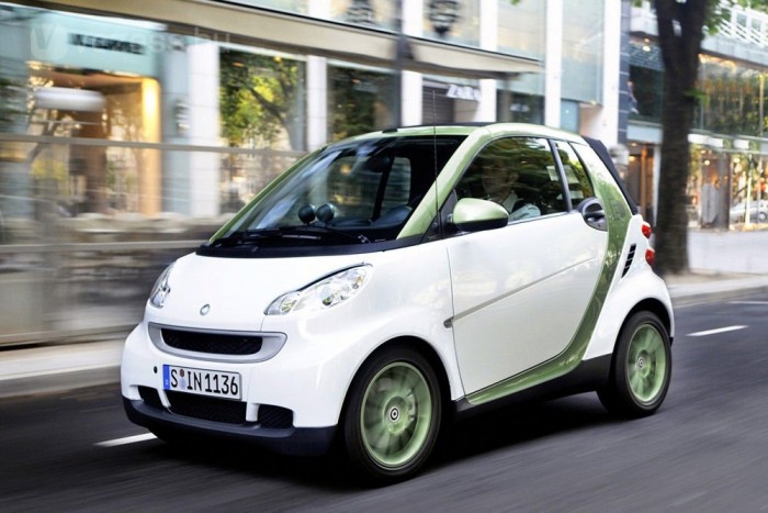 Kétkerekű lesz az új smart 3 | Vezess 2009 vége óta válogatott ügyfelek kaphatnak elektromos smartot