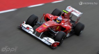 F1: Kipakoltak a dühös ferrarisok