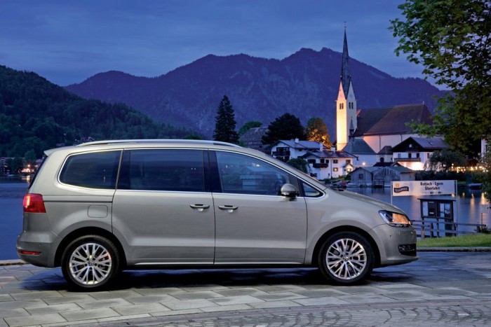 Új családi autó a Volkswagentől 7 | Vezess München mellett, a Tegernsee közelében vezettük az autót