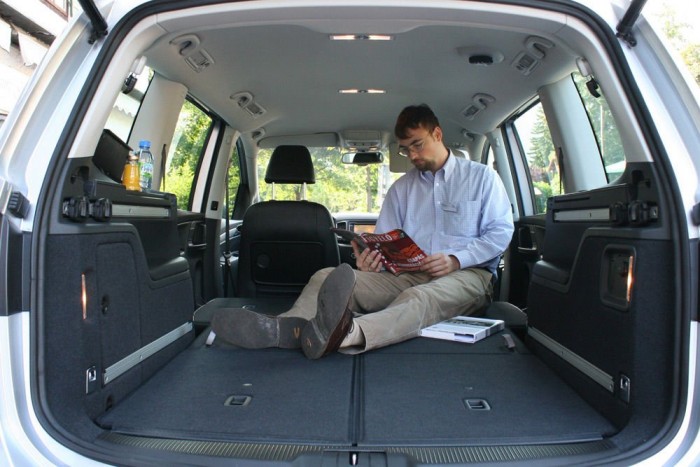 Új családi autó a Volkswagentől 13 | Vezess 2297 liternyi űr szabadítható fel a hétülésesben, az ötszemélyesben 2430