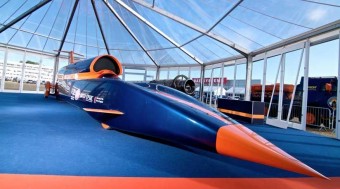 Bemutatkozott a világ leggyorsabb autója