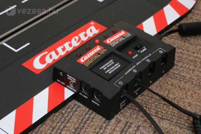 Vezettük: McLaren F1, Ferrari F2007 1:32 8 | Vezess Pár gombbal minden beprogramozható a versenypályán