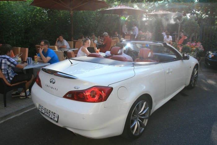 17 millióért is van nyitott G37, de nem a csúcsmodell