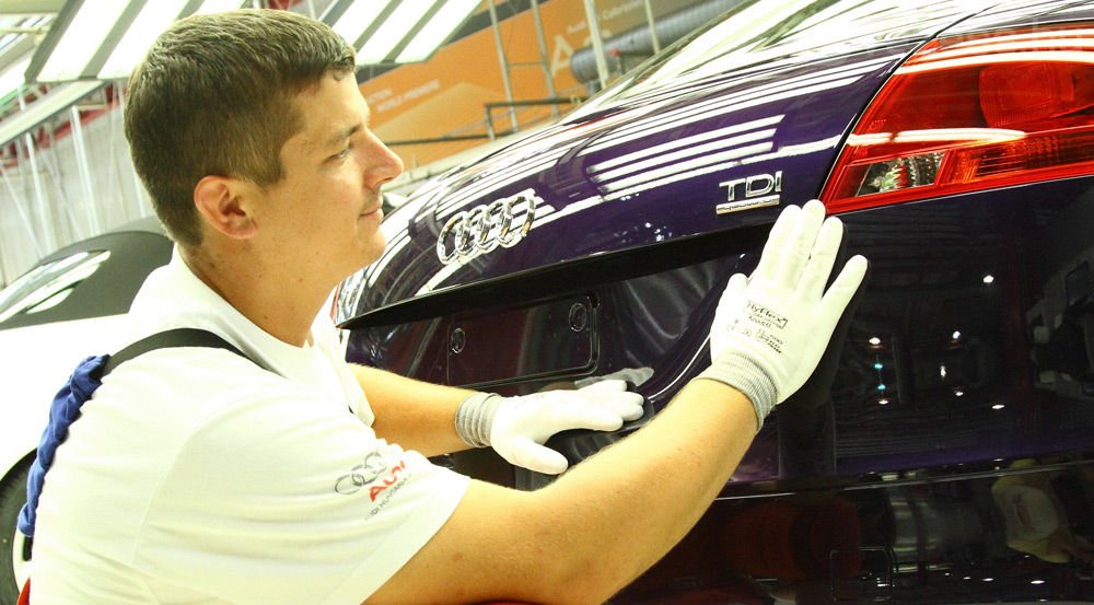 2008-ban kezdődött a dízelmotoros Audi TT-k gyártása Győrött. A dízel TT 7,5 másodperc alatt gyorsul százra, végsebessége 226 km/óra