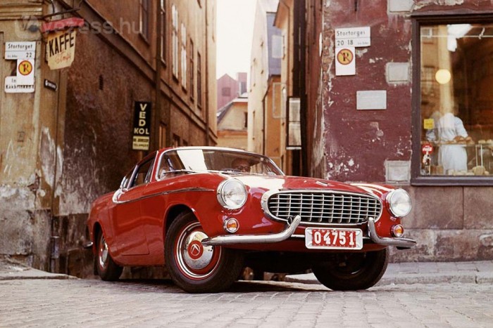 4,8 millió kilométer egy svéd szépséggel 4 | Vezess 46 ezer darab készült a p1800-as különféle változataiból