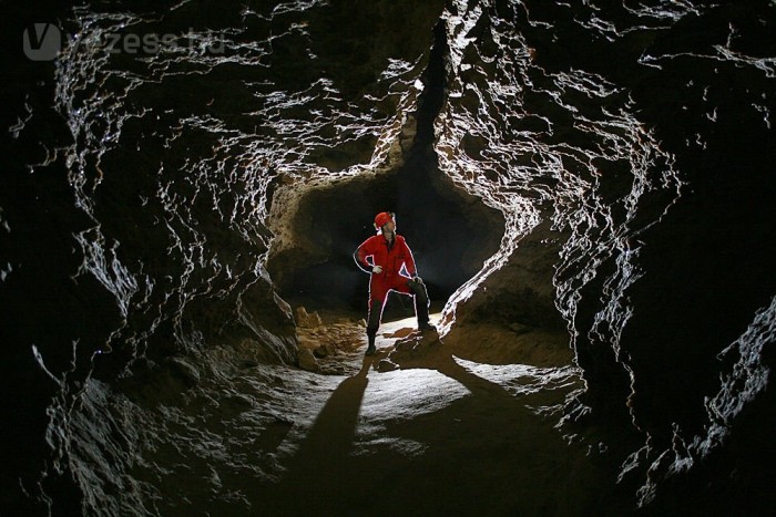 Kényelmes folyosó a föld alatt