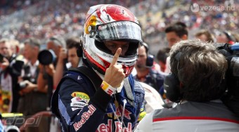 F1: Vettelé a pole otthon