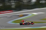F1: Vettelé a pole otthon 25