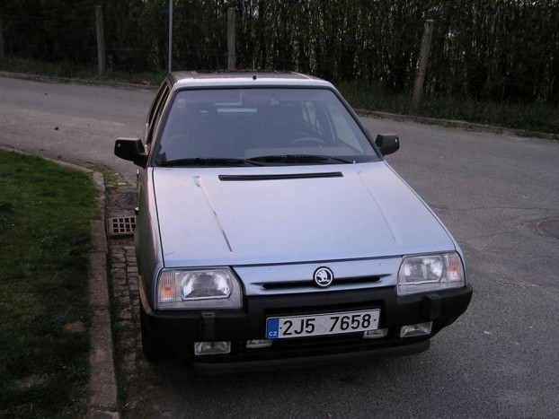 Skoda Favorit Silver Line, a '90-es évek elejének jól felszerelt keleti autója