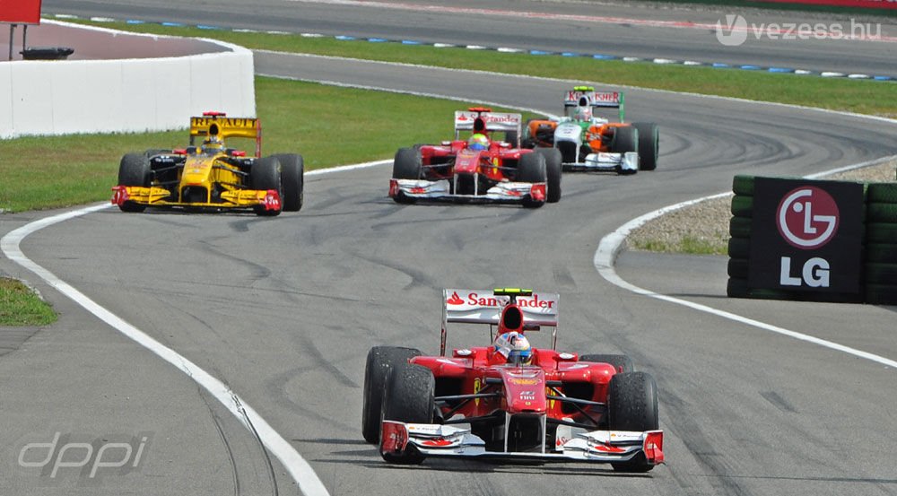 F1: A Ferrari Alonsónak adta a győzelmet 9