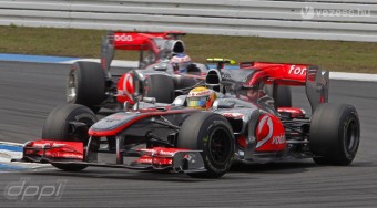 Gyorsan javulnia kell a McLarennek